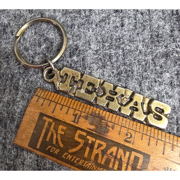 Texas Brass Keychain Souvenir With Ring Spell Out - Picture 2 of 3
